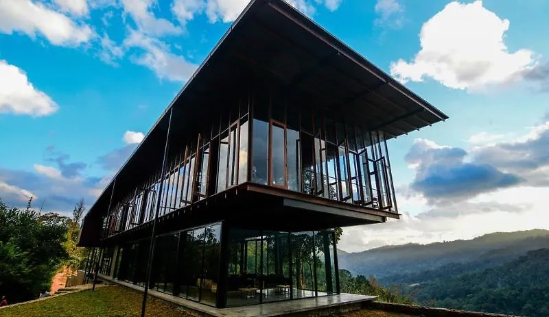 Santani Wellness Kandy 5*,